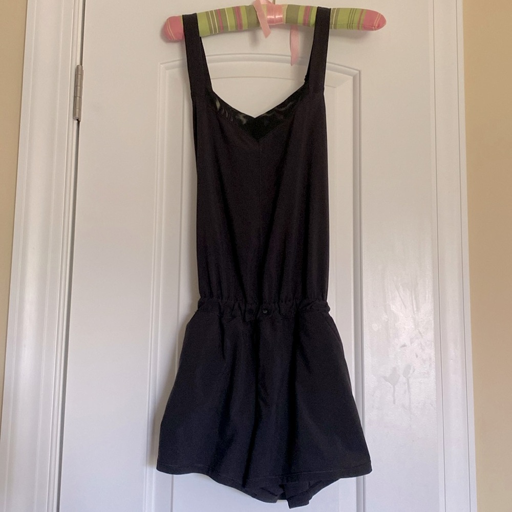 Lululemon Black Romper 🌺 Size 4